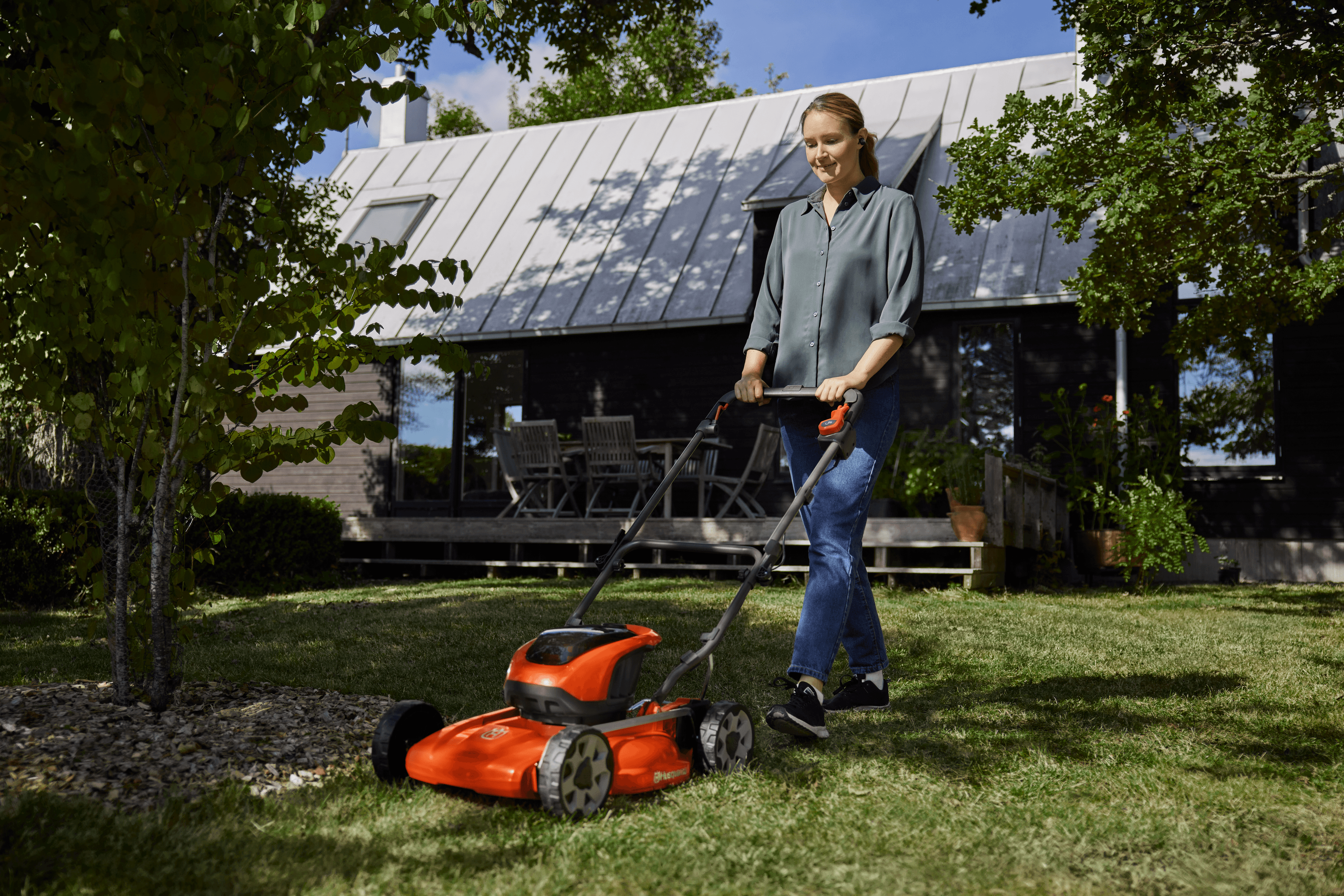 Man shaping with Shrub Shear
